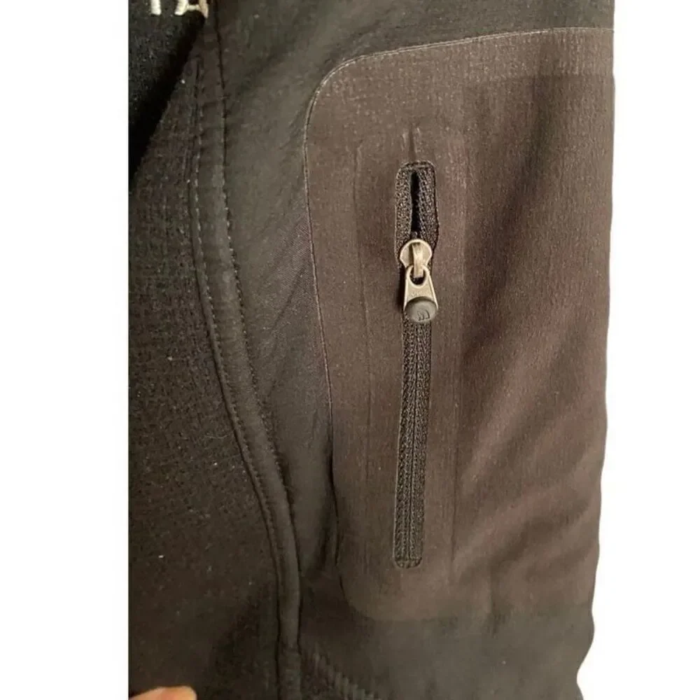 The north face TNF, men’s winter fall fleece full zip jacket S/medium unisex ￼